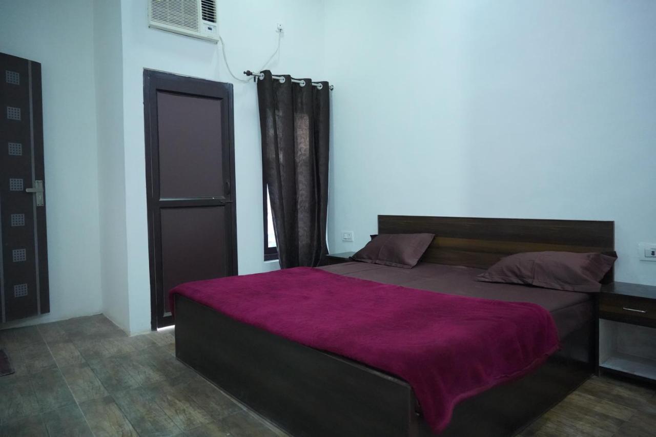 Hotel Siddharth Tanakpur Eksteriør billede
