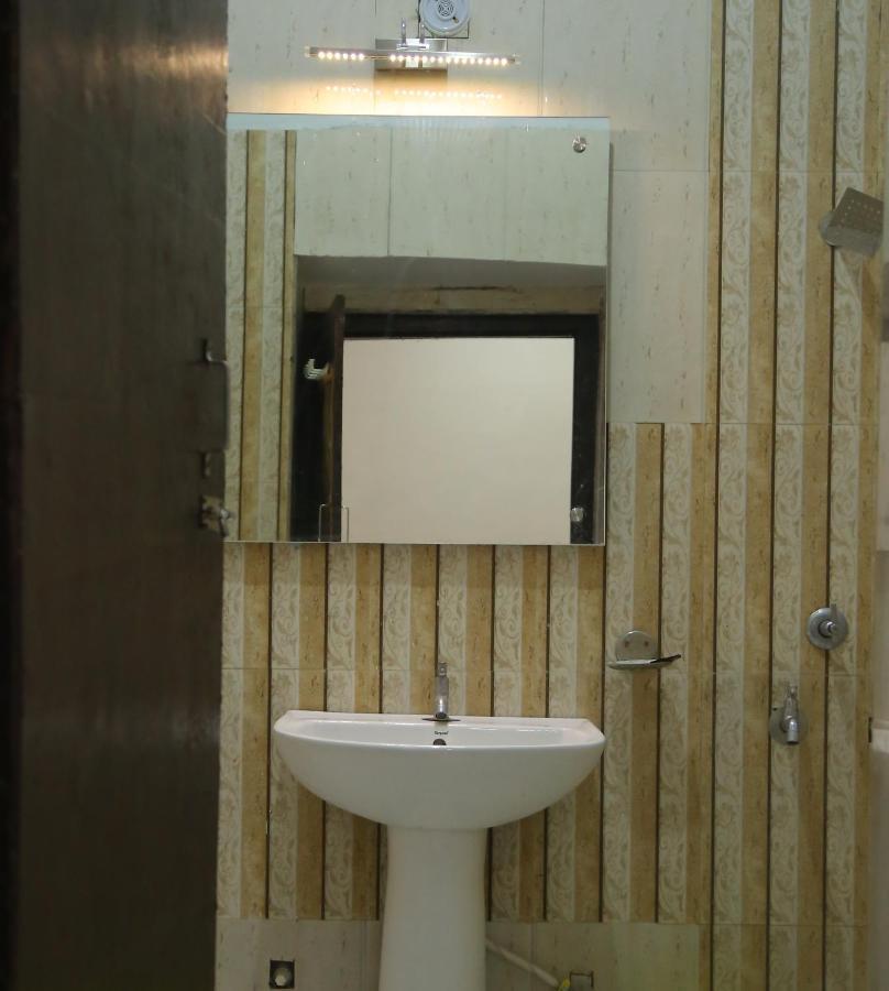 Hotel Siddharth Tanakpur Eksteriør billede